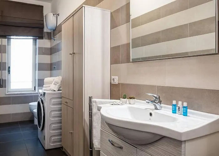 Gocce - Joes Flat 1 Modern Apartman